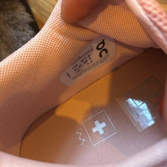 THE ROGER Advantage Tennis Sneaker - Picture 4 of 4